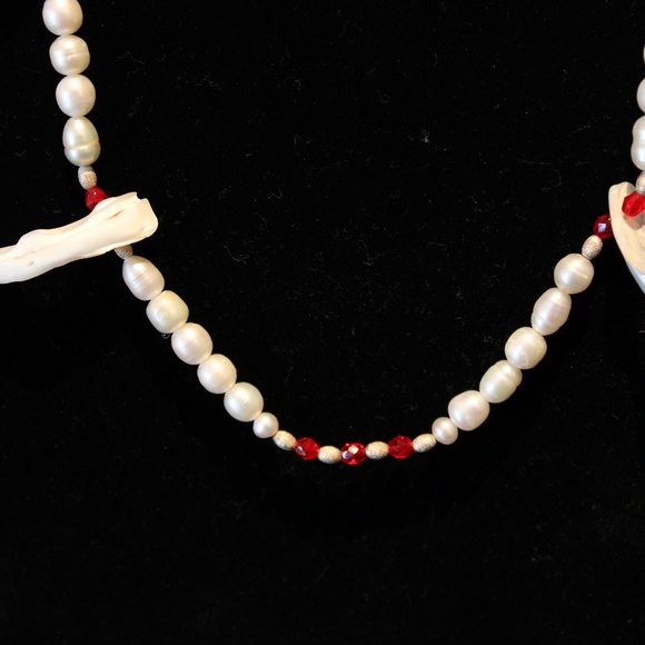 White Cultured Pearls 7mm Shell Accents - Picture 3 of 8